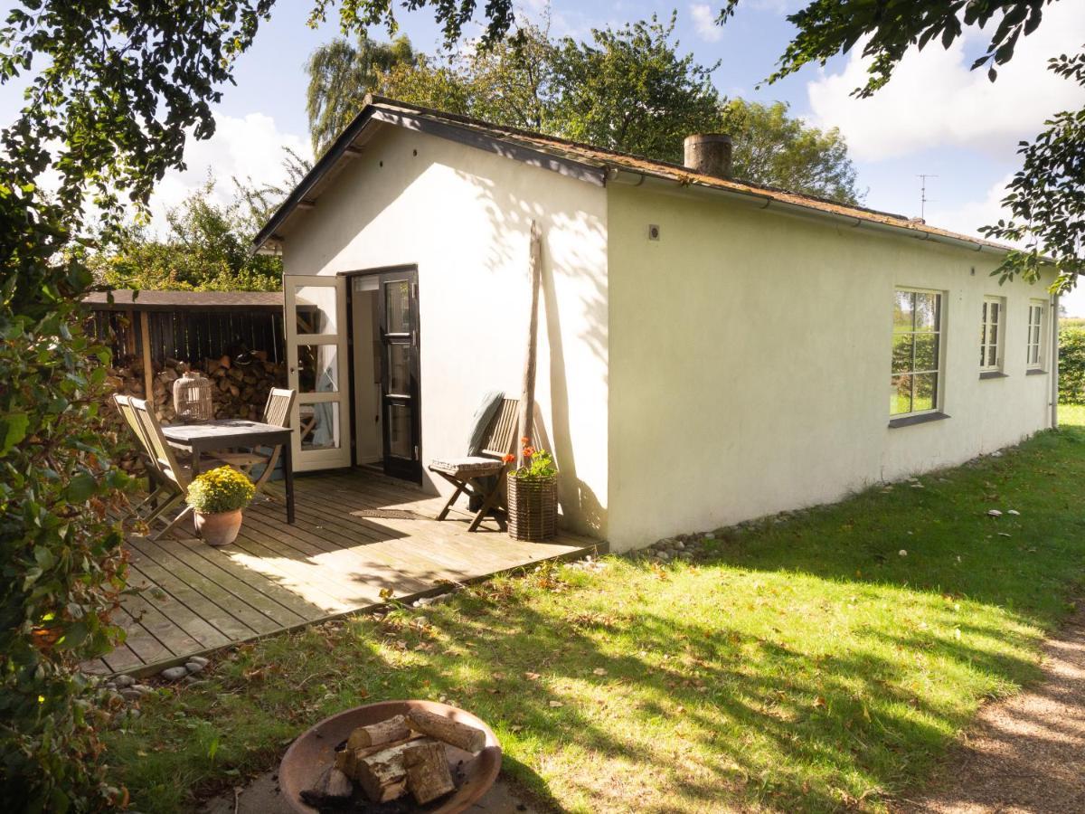 Kamilla'S Cottage, 1 Km. From The Beach Stege Exterior foto